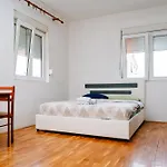 Stex Urban 5 דירה פודגוריצה